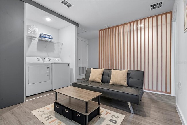 Building Photo - 8779 Zen Dr