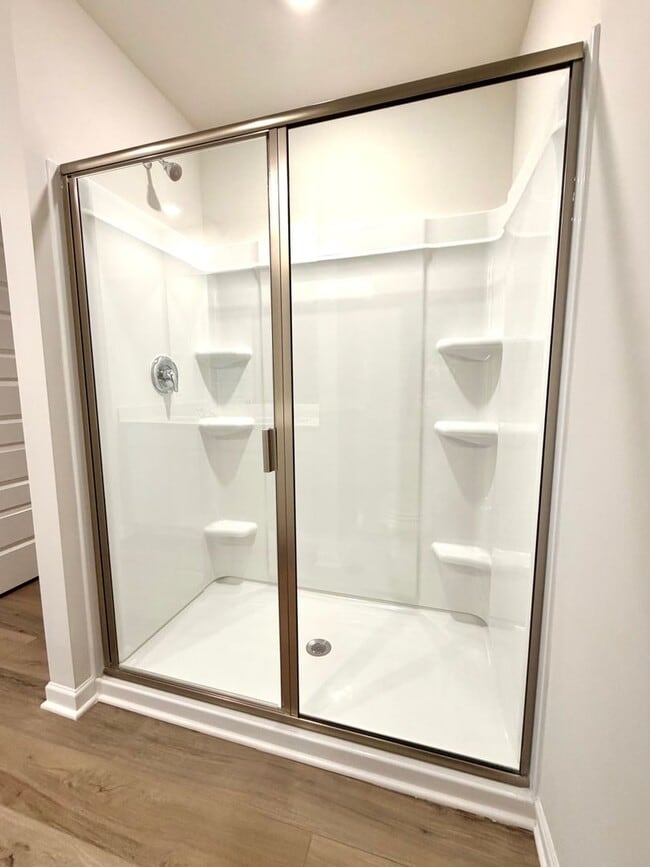 Building Photo - 900 Moray Ln