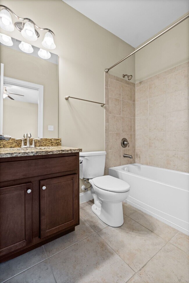 Building Photo - 4505 Summersweet Dr