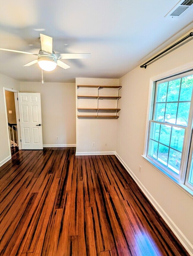 Building Photo - 2627 Bexley Ave