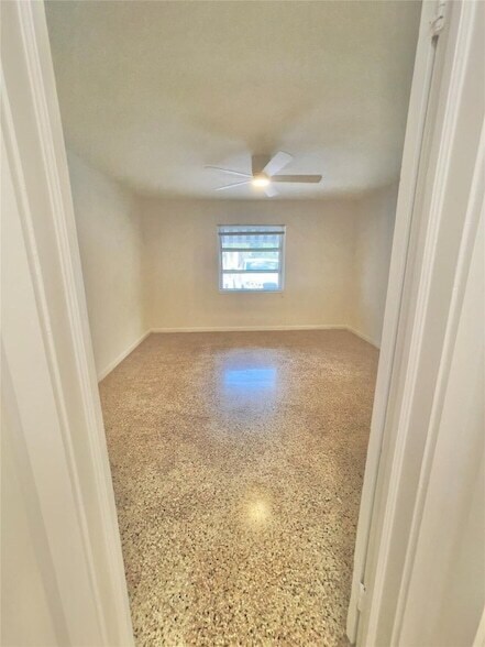 Building Photo - 1614 NE 7th St