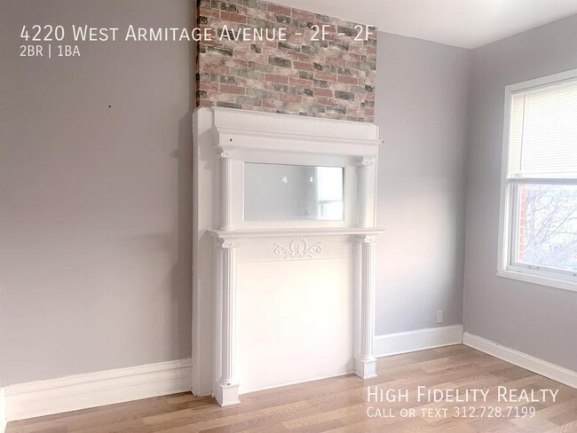 Building Photo - 4220 W Armitage Ave
