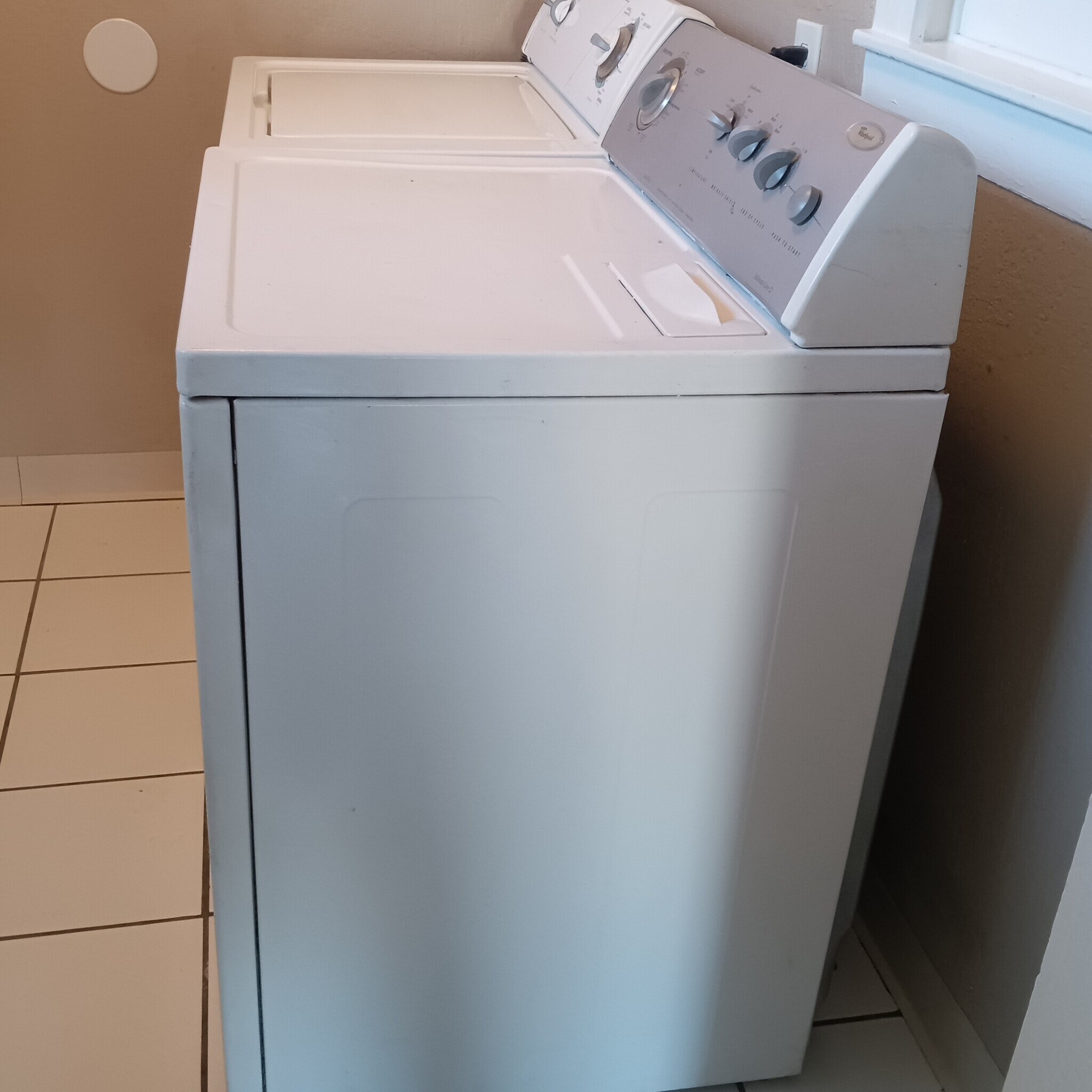 Laundry room - 2318 Brooks Ave