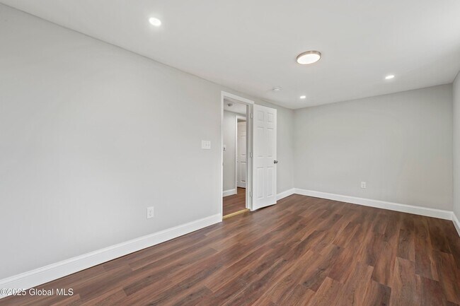 Building Photo - 69 2nd St