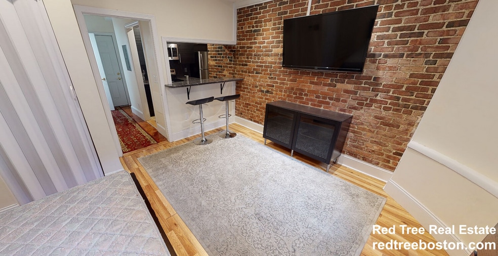 Building Photo - 69 Babcock St