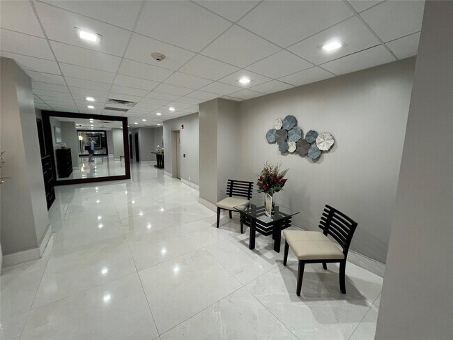 Building Photo - 3500 Galt Ocean Dr