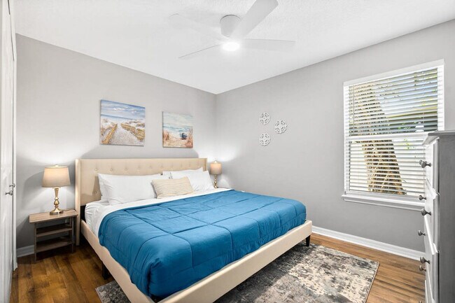 Building Photo - 20 Pearl St