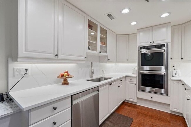 Building Photo - 3636 Habersham Rd NW