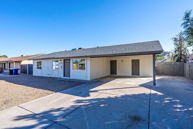 Building Photo - Lovely Chandler Home near everything!