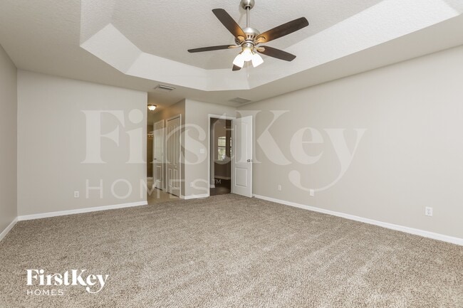 Building Photo - 34333 Shadewood Cir