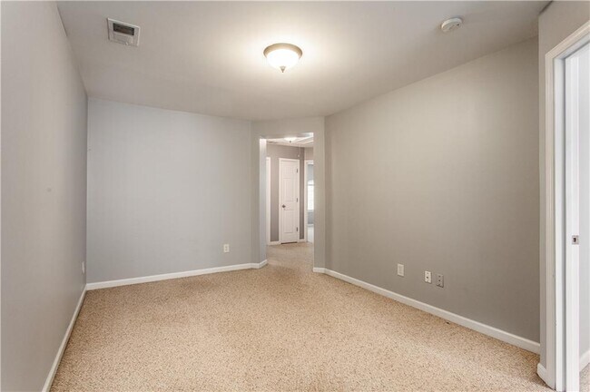 Building Photo - 1345 Winshire Cove