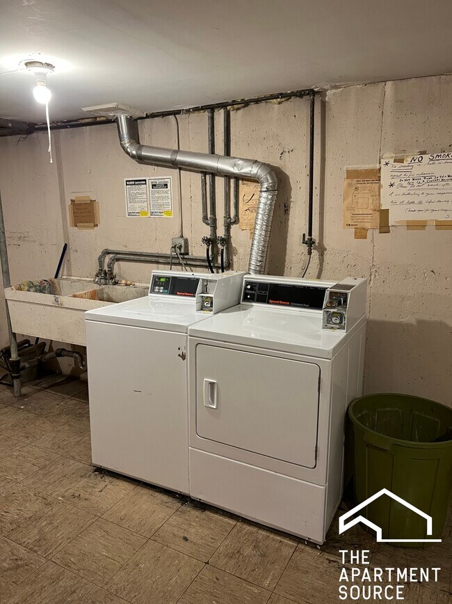 Building Photo - 328 Marengo Ave