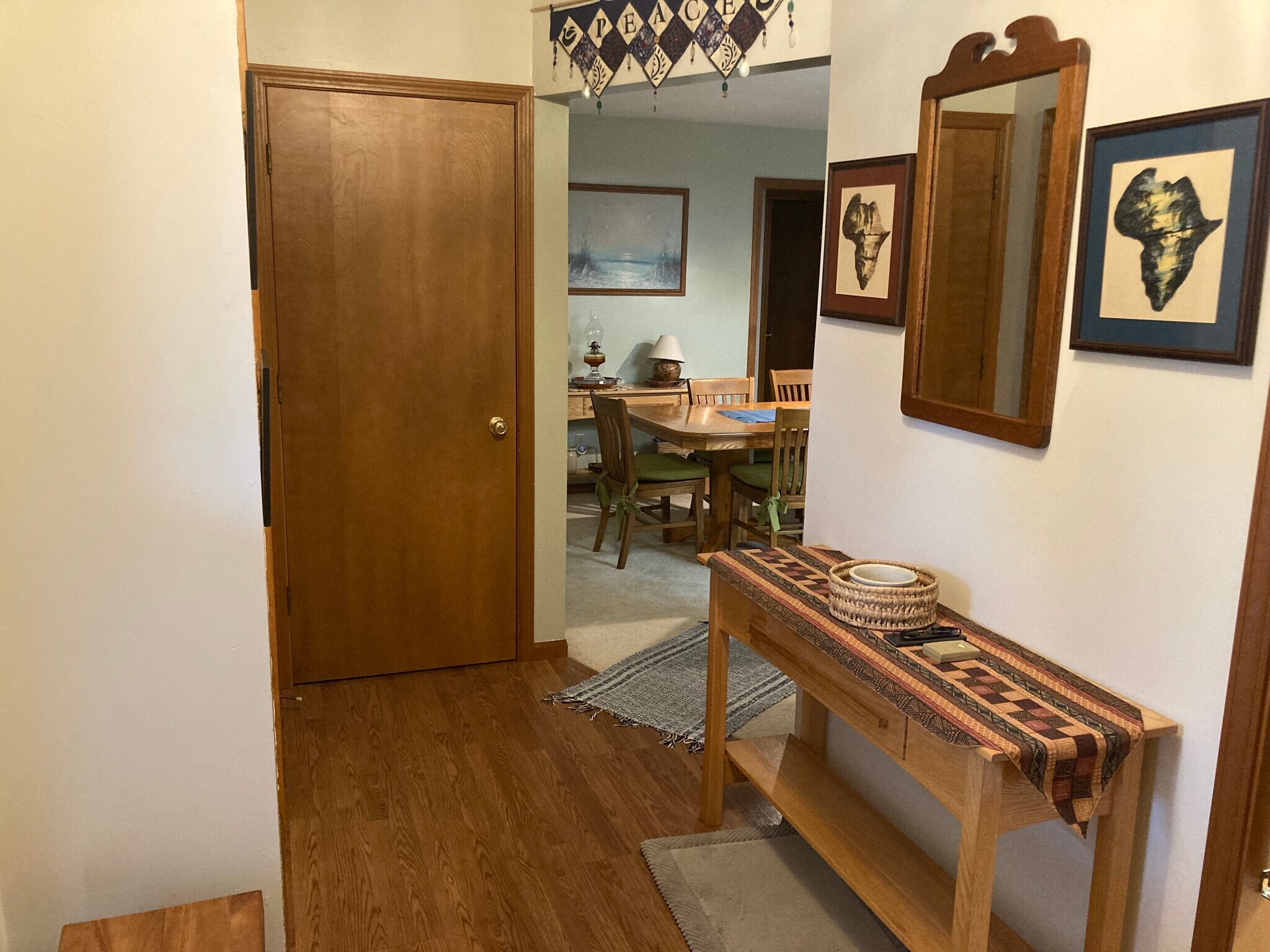 Foyer 2 - 1408 Kentfield Way