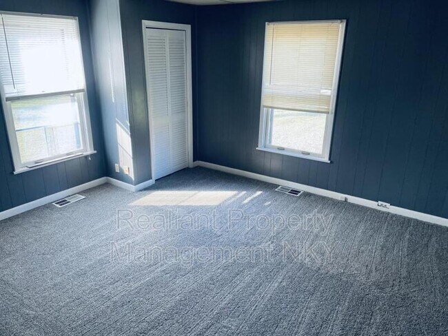 Building Photo - 5368 Mary Ingles Hwy