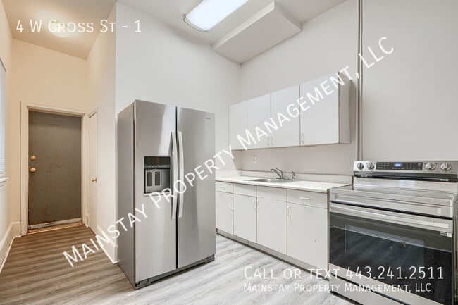 Building Photo - 4 W Cross St