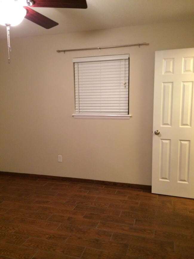 Building Photo - 6733 NW Compass Dr