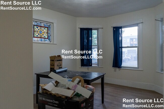 Building Photo - 258 Prospect St