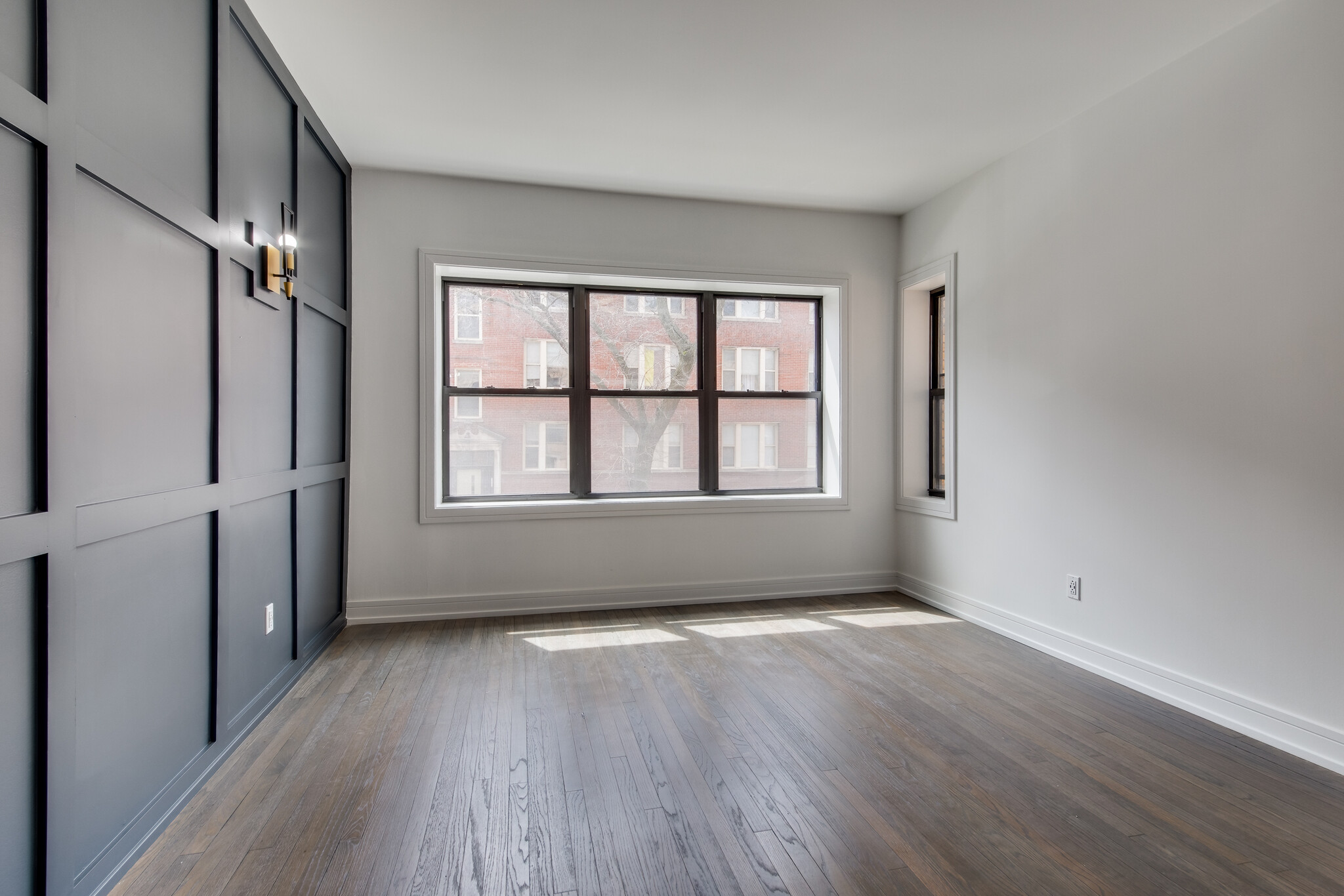 Building Photo - 3048 W Cortland St