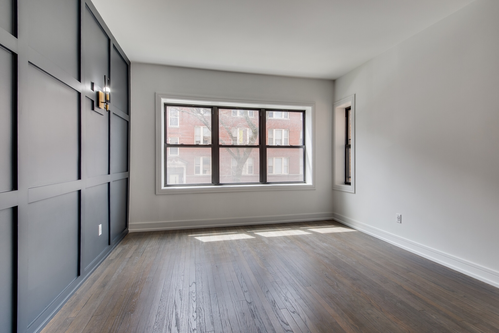 Building Photo - 3050 W Cortland St