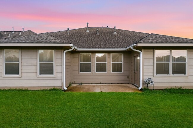 Building Photo - 26114 Silver Timbers Ln