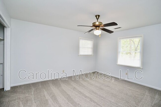 Building Photo - 204 Overcreek Rd