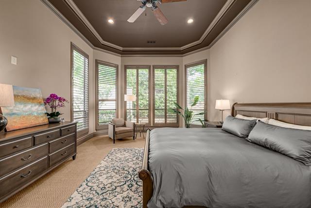 Building Photo - 6049 Arrowhead Dr