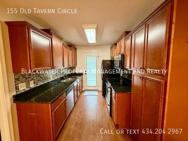 Building Photo - 155 Old Tavern Cir