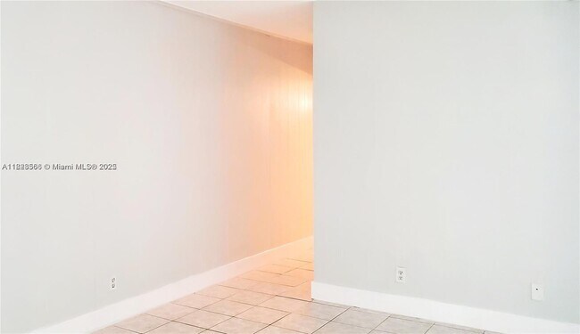 Building Photo - 4163 SW 67th Ave