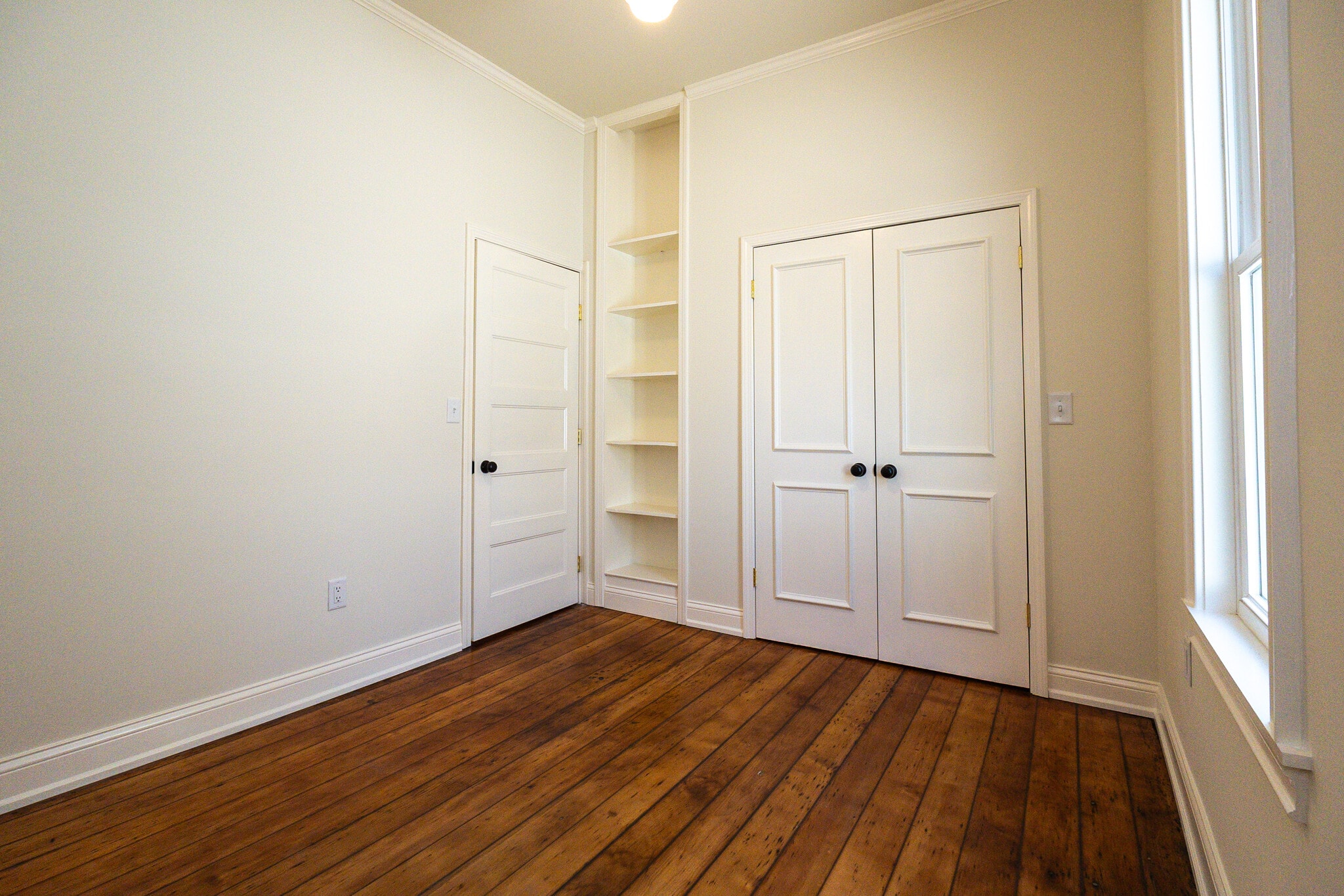 Bedroom 1 - 822 Kickapoo St