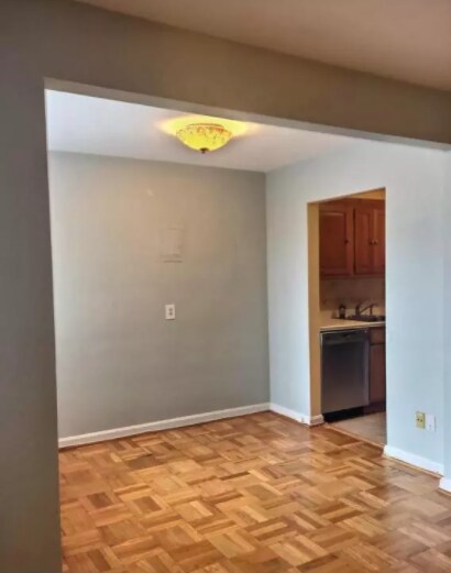 Dining room - 5112 MacArthur Blvd NW