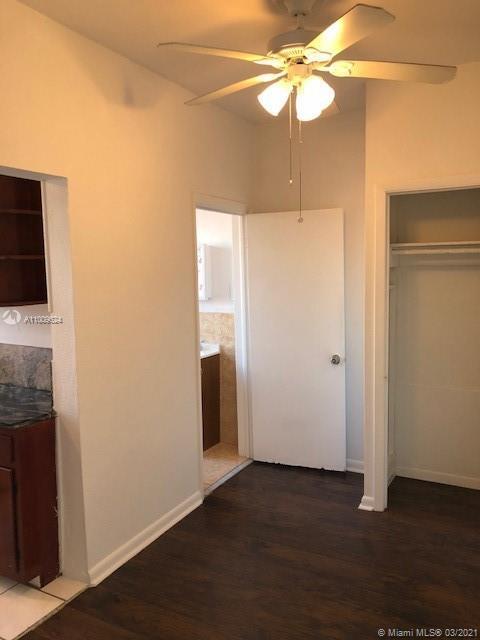 Building Photo - 444 Ponce de Leon Blvd
