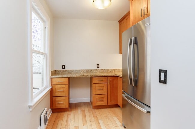 Building Photo - 3 Bed / 2 Bath Cayuga Terrace single family home with garage parking and private backyard. YouTub...