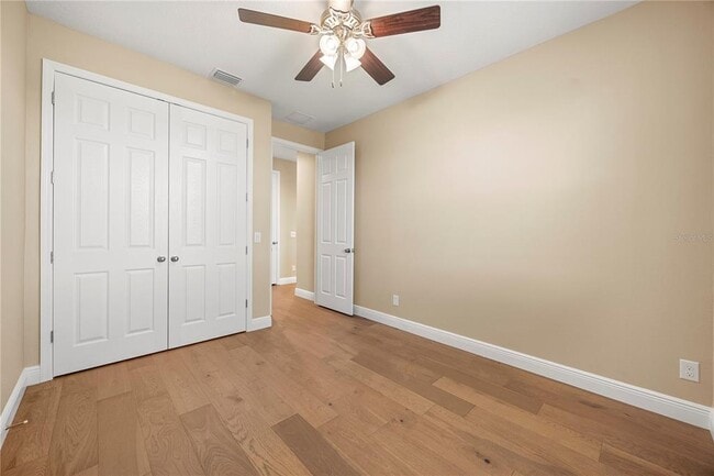 Building Photo - 2049 Heart Lk Dr