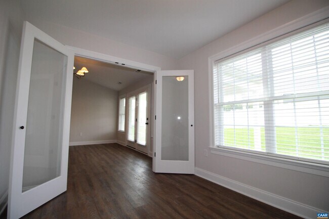 Building Photo - 173 Langley Dr