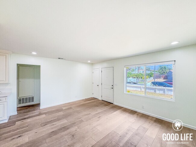 Building Photo - SD: 3BD/2BA Home in Oceanside with Private Backyard, Wood-Burning Stove & In-Unit Laundry