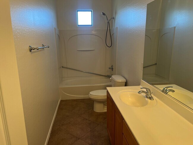 Building Photo - 14361 W Maui Ln