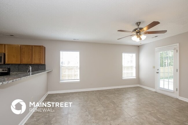 Building Photo - 2167 Mallard Pointe Dr