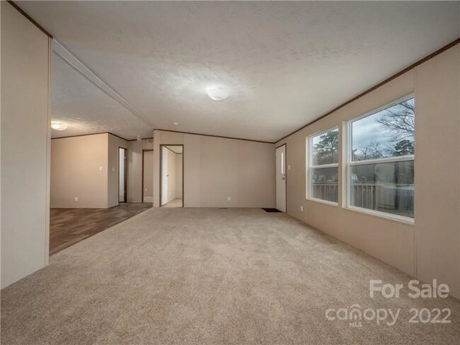 Building Photo - 36 Pop Corn Dr