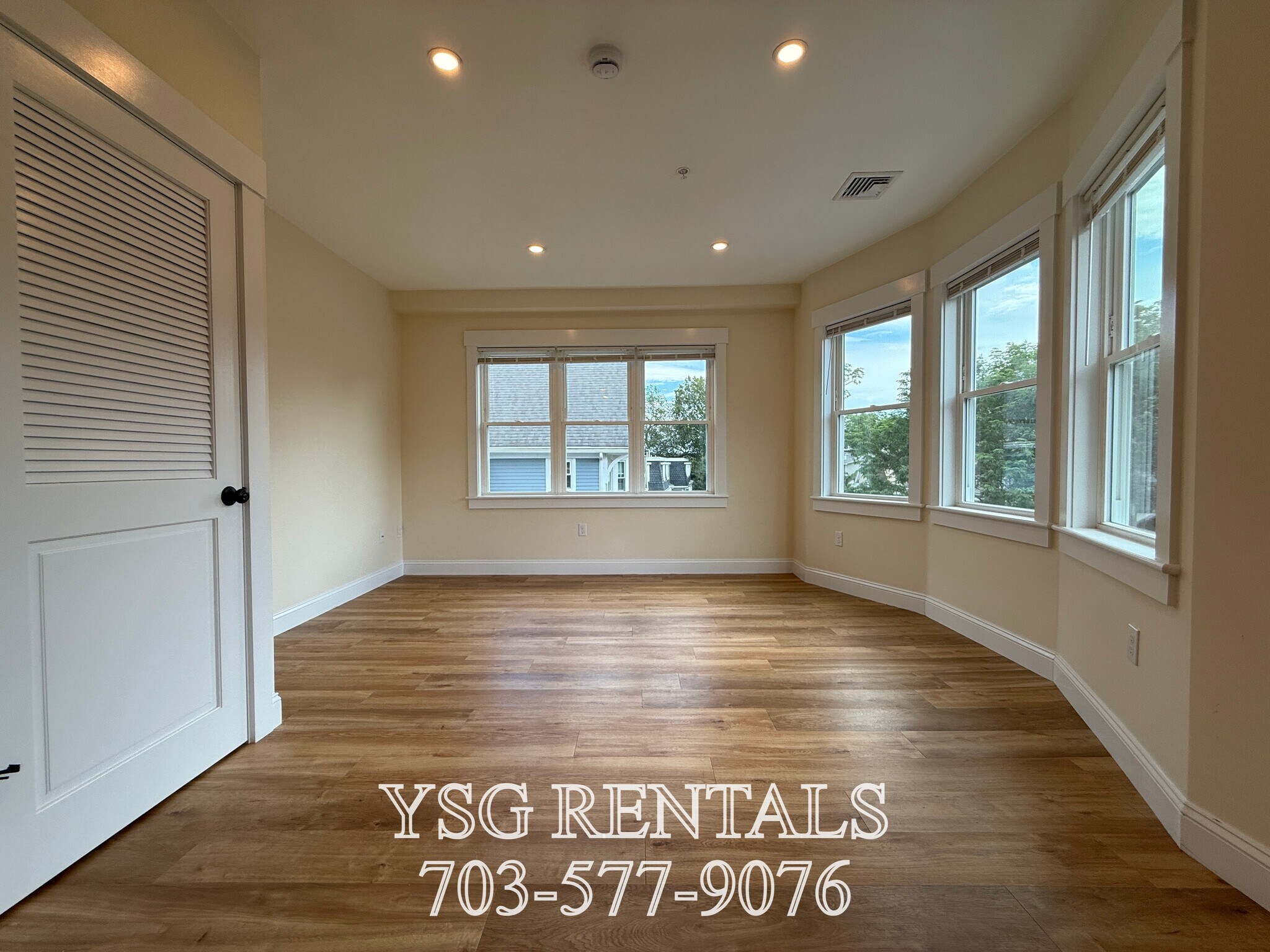 Building Photo - 14 Dorr St