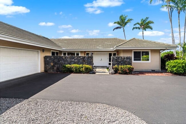 Building Photo - 75-5614-R Hienaloli Rd