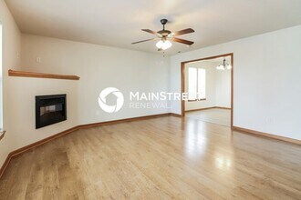 Building Photo - 3 Bedroom Pet-Friendly Home in GRAIN VALLE...