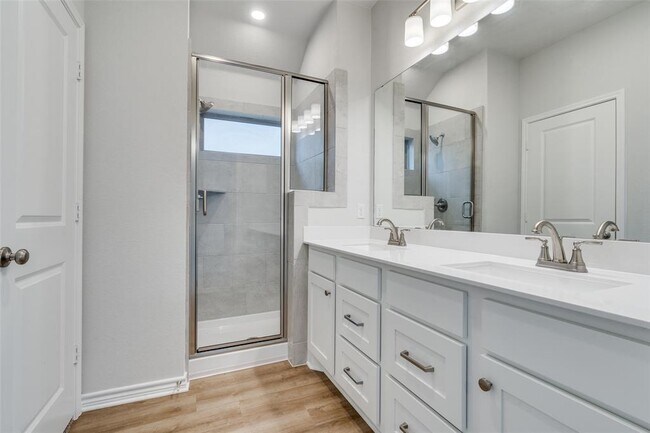 Building Photo - 205 Los Olives Ln