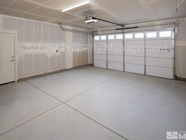 Building Photo - 909 Saltbrush Rd