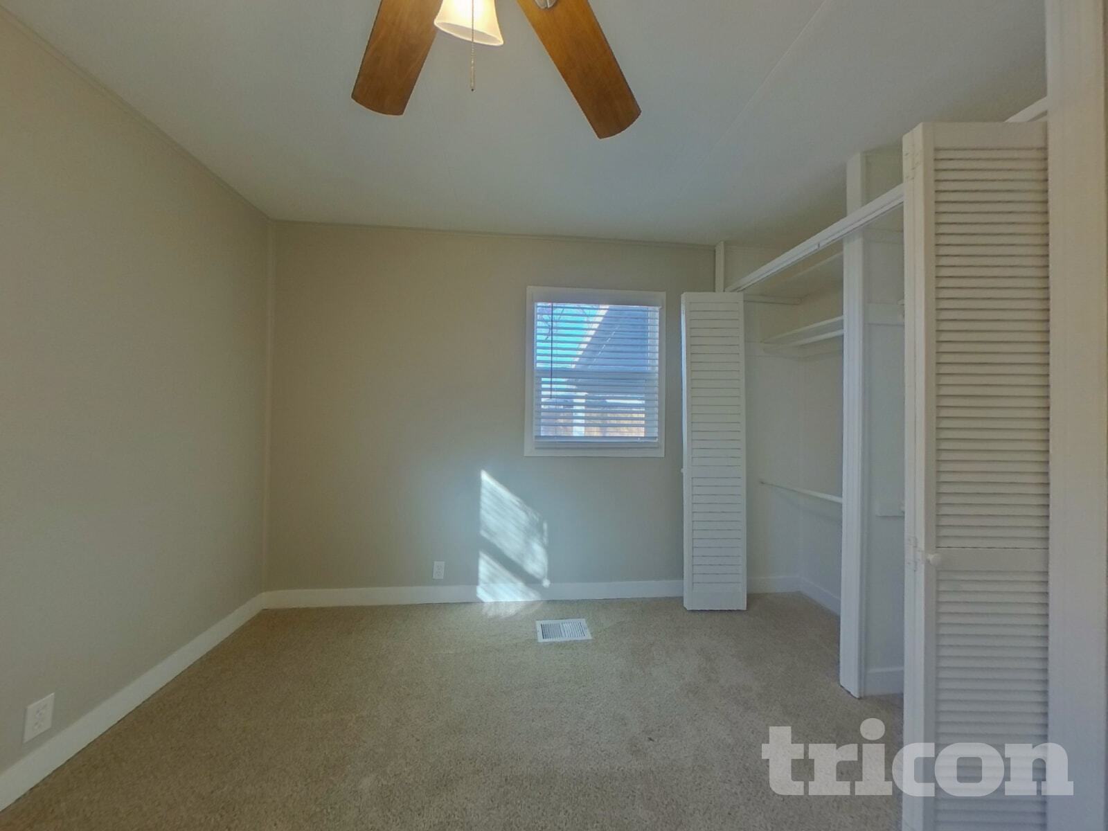 Building Photo - 1904 S Sheridan Ave