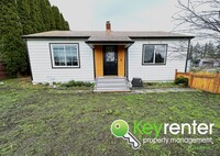 Building Photo - Gorgeous Tacoma House with ADU unit included!