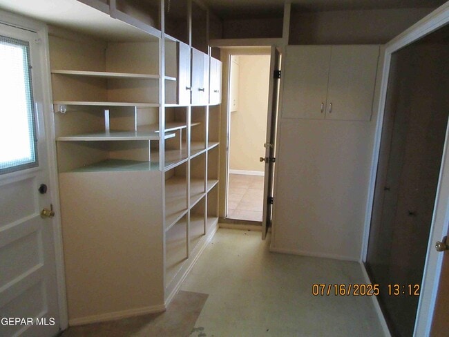 Building Photo - 6540 Cheyenne Trail