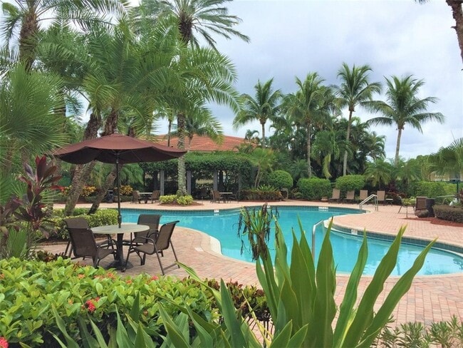 Building Photo - 15065 Michelangelo Blvd