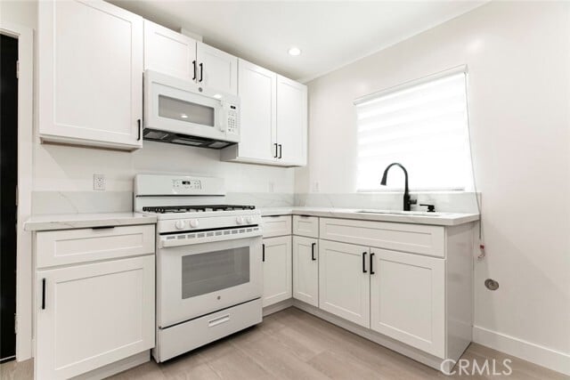 Building Photo - 11321 Collett Ave