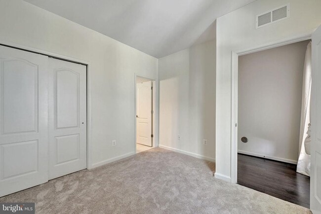 Building Photo - 2732 Wessex Cir