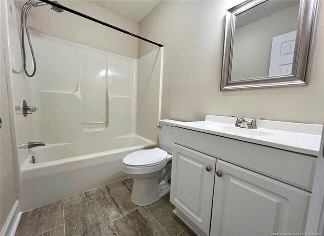 Building Photo - 715 Ashburton Dr